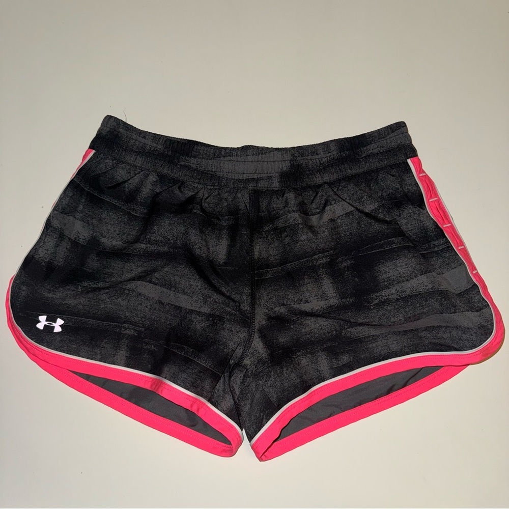 Under Armour Shorts Loose Fit Heat Gear Pink Ribbon Lined Black Size Small